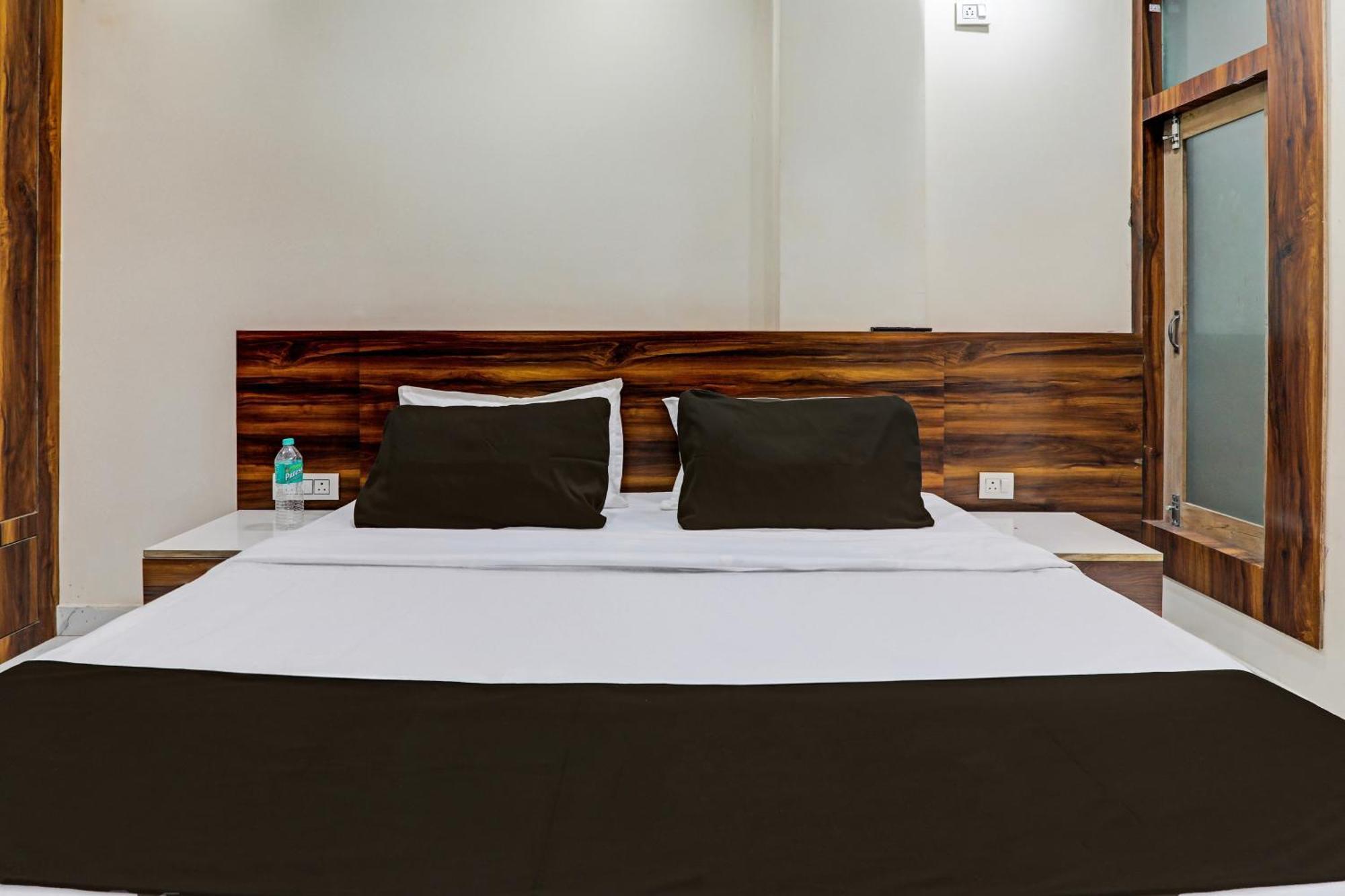 Collection O Mitra Inn Prayagraj Exterior photo